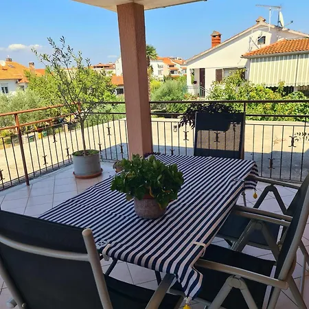Apartments Ada Rovinj Exterior photo